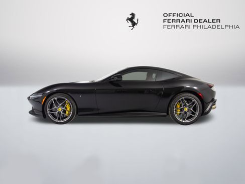 Certified 2022 Ferrari Roma image 4