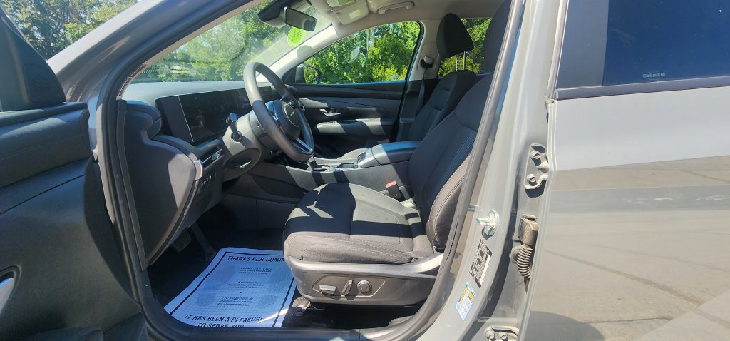 Used 2025 Hyundai Tucson SEL FWD image 12