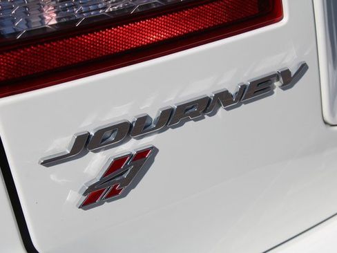 Used 2019 Dodge Journey Crossroad image 11