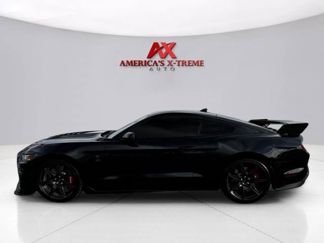 Used 2021 Ford Mustang Shelby GT500 w/ Carbon Fiber Track Pack RWD image 4