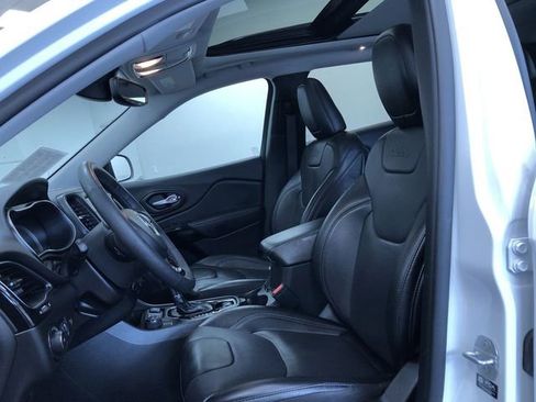 Used 2023 Jeep Cherokee Altitude Lux w/ Lux Elite Package image 18