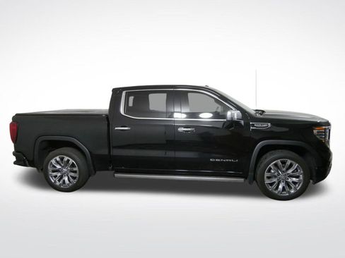 Used 2024 GMC Sierra 1500 Denali w/ Denali Reserve Package AWD/4WD image 2