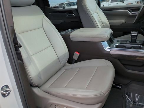 Used 2024 Chevrolet Silverado 1500 LTZ w/ LTZ Premium Package image 25