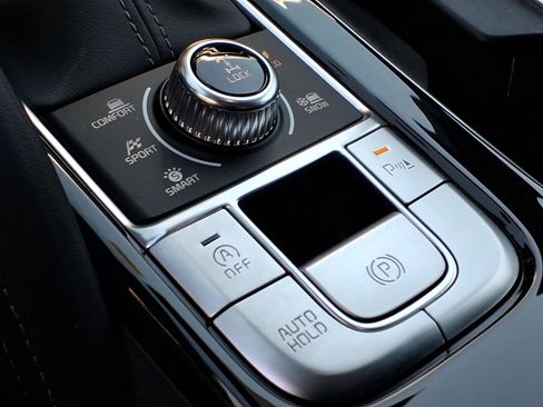 Used 2025 Kia Telluride EX X-Line AWD/4WD image 16
