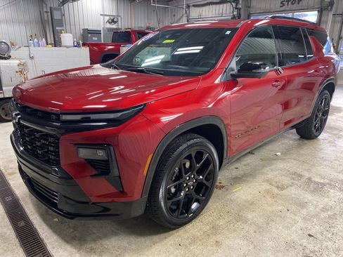 Certified 2024 Chevrolet Traverse RS w/ LPO, Floor Liner Package image 7