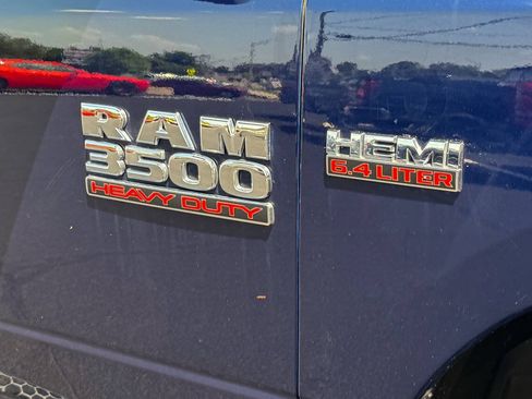 Used 2017 RAM 3500 Tradesman w/ Chrome Appearance Group AWD/4WD image 14