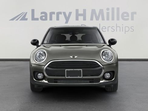 Used 2017 MINI Cooper Clubman FWD image 4