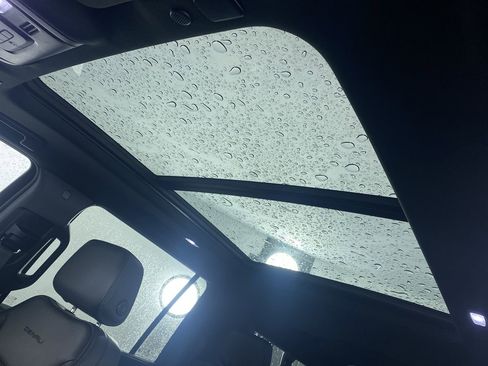 Certified 2023 GMC Yukon XL Denali image 11