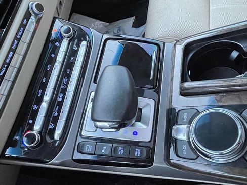 Used 2017 Genesis G90 3.3T Premium image 26