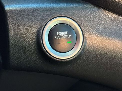 Used 2021 GMC Terrain SLT w/ Infotainment Package II image 29