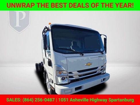 New 2025 Chevrolet Low Cab Forward image 13