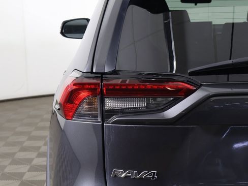 Used 2019 Toyota RAV4 LE image 13