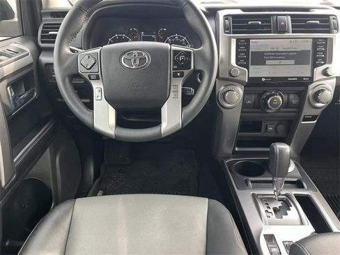 Used 2020 Toyota 4Runner SR5 image 15