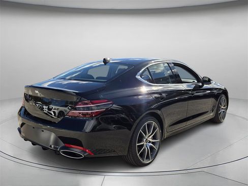 New 2026 Genesis G70 2.5T image 4