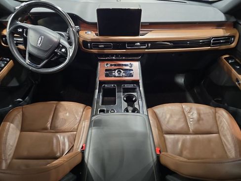 Used 2022 Lincoln Aviator Reserve w/ Elements Package Plus image 9