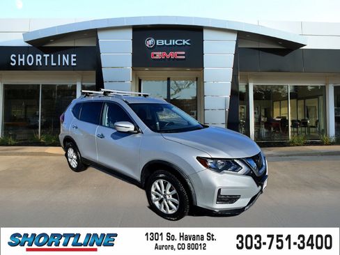 Used 2019 Nissan Rogue SV image 1