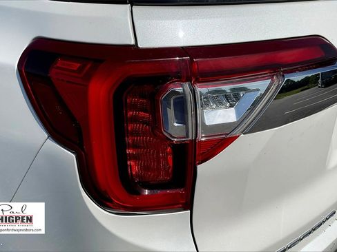 Used 2023 GMC Acadia Denali w/ Denali Ultimate Package image 31