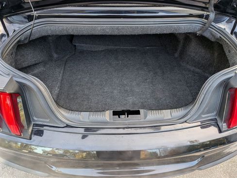 Used 2022 Ford Mustang Premium image 27