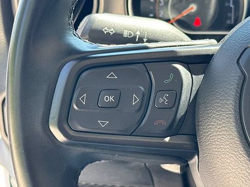 Used 2022 Jeep Wrangler Unlimited Sport AWD/4WD image 27