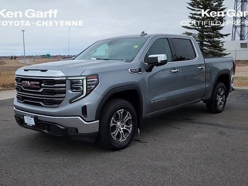 Used 2025 GMC Sierra 1500 SLT AWD/4WD image 1