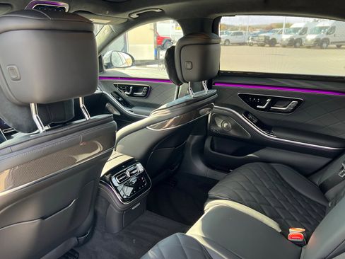 New 2026 Mercedes-Benz S 580 4MATIC Sedan image 19