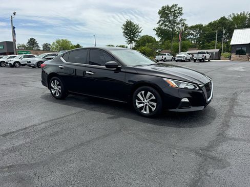 Used 2021 Nissan Altima 2.5 S FWD image 4