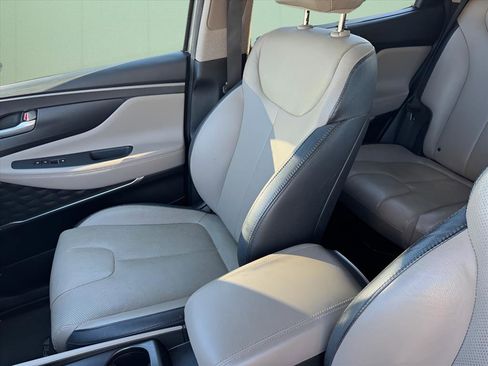 Used 2019 Hyundai Santa Fe Limited image 8