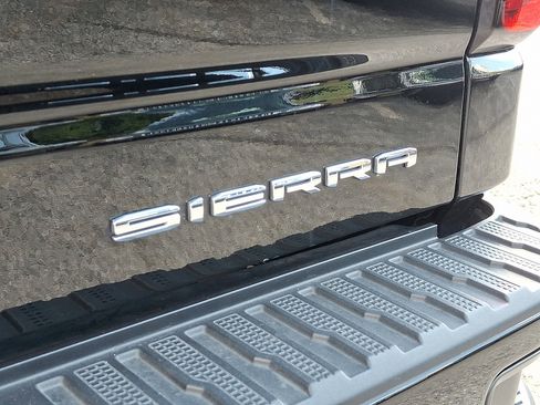 Used 2024 GMC Sierra 1500 Denali w/ Denali Reserve Package image 32