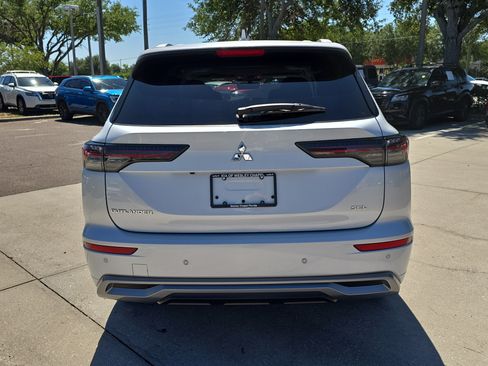 Used 2025 Mitsubishi Outlander SEL FWD image 7