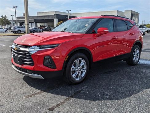 Used 2022 Chevrolet Blazer LT image 2