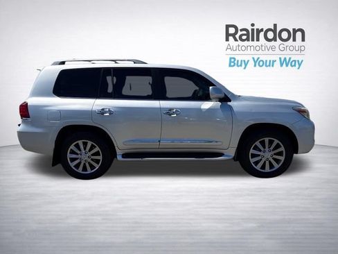Used 2011 Lexus LX 570 4WD w/ Luxury Pkg image 8