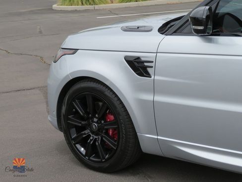 Used 2019 Land Rover Range Rover Sport HSE Dynamic AWD/4WD image 13
