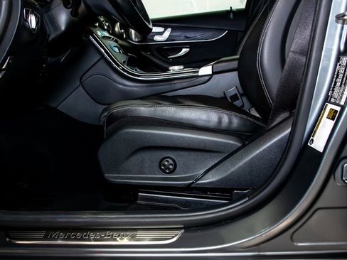 Used 2018 Mercedes-Benz GLC 300 4MATIC image 21