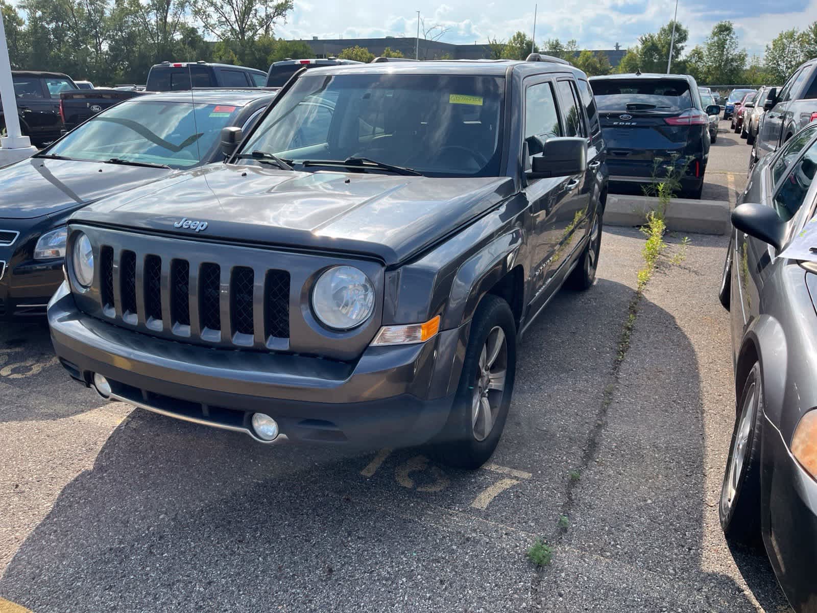 Used 2016 Jeep Patriot High Altitude FWD image 1