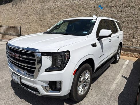 Used 2024 GMC Yukon SLT w/ SLT Luxury Package RWD image 1