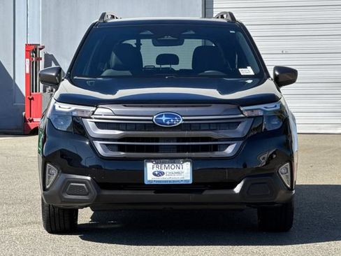 Certified 2025 Subaru Forester Premium w/ Convenience Package #1 AWD/4WD image 9