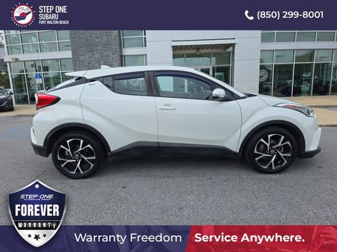 Used 2018 Toyota C-HR XLE image 9