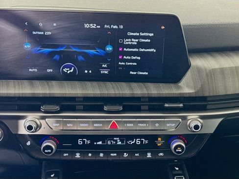 Certified 2025 Kia Telluride EX image 35