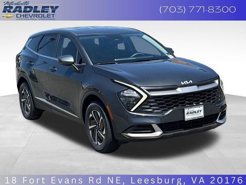 Used 2023 Kia Sportage LX AWD/4WD image 8