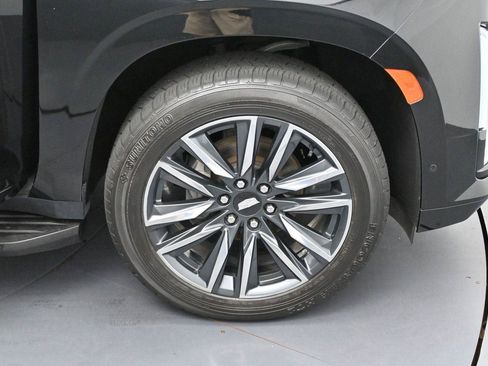 Used 2023 Cadillac Escalade Sport AWD/4WD image 39