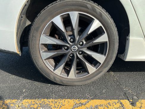 Used 2017 Nissan Sentra SR Turbo image 33