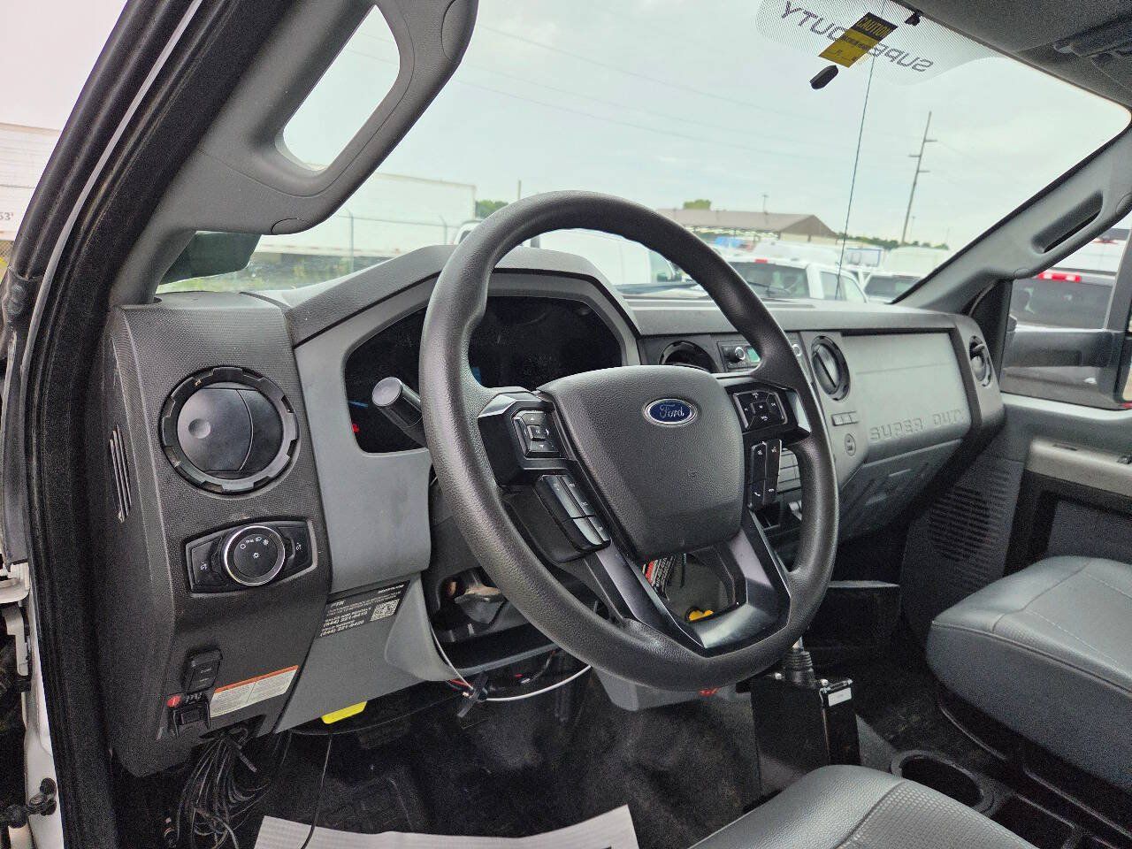 Used 2021 Ford F750 2WD Regular Cab Super Duty image 15
