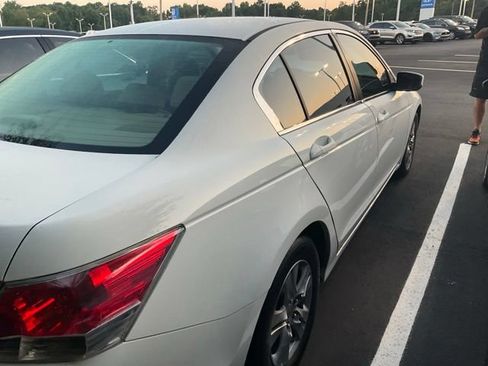 Used 2011 Honda Accord SE image 4