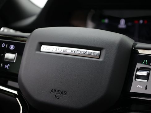 Used 2024 Land Rover Range Rover Evoque Dynamic SE AWD/4WD image 28