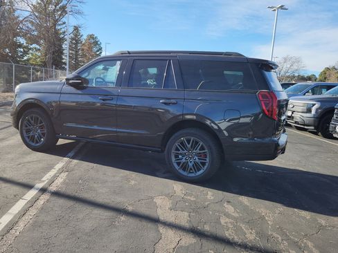 New 2025 Ford Expedition Platinum w/ Stealth Performance Package image 9