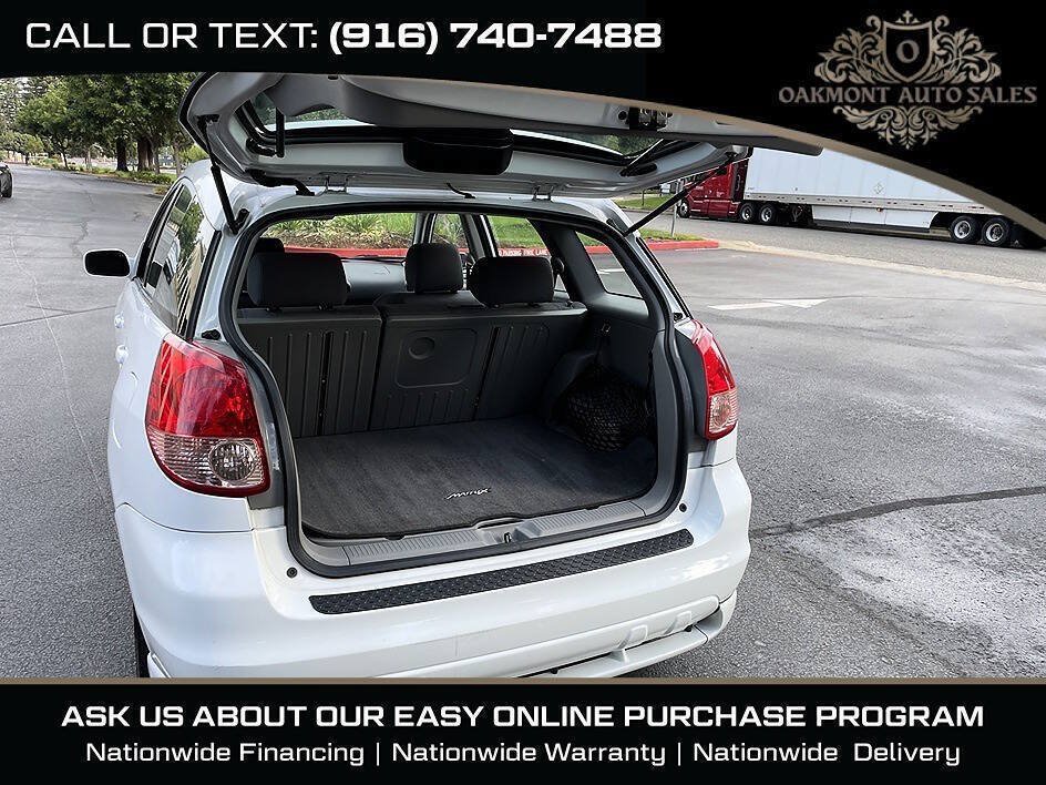 Used 2004 Toyota Matrix XR w/ Extra Value Pkg 1 FWD image 18