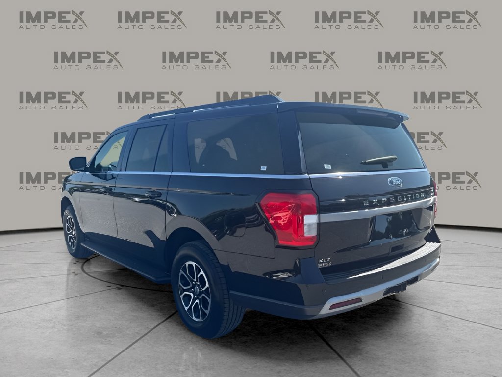Used 2024 Ford Expedition Max XLT AWD/4WD image 3