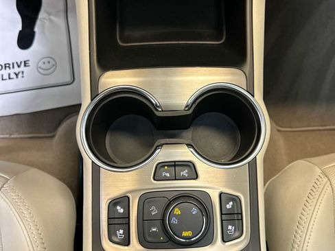 Used 2023 GMC Terrain Denali w/ Denali Premium Package image 29