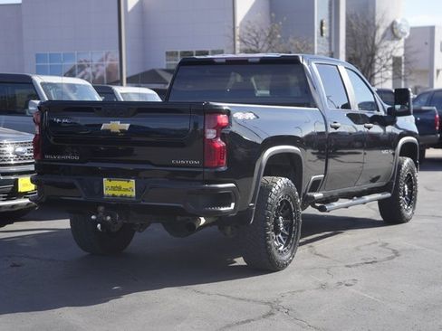 Used 2023 Chevrolet Silverado 2500 Custom w/ Custom Value Package image 6