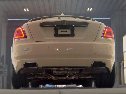 Used 2016 Rolls-Royce Ghost RWD image 10